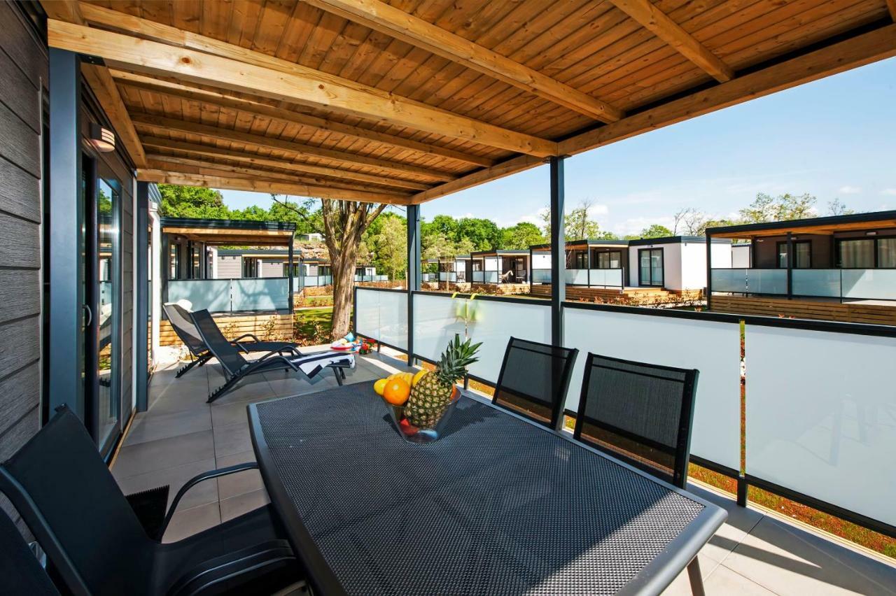 Eurocamp Mobile Homes At Fkk Nudist Campsite Solaris Tar-Vabriga المظهر الخارجي الصورة
